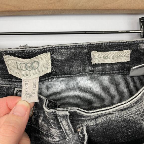 LOGO by Lori Goldstein | Black Acid Wash Mid Rise Straight Raw Hem Cropped Jeans - Picture 7 of 9